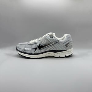 Nike Zoom Vomero 5 Photon Dust Metallic Silver (Women’s)