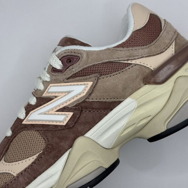 New Balance 9060 Sparrow Flat Taupe