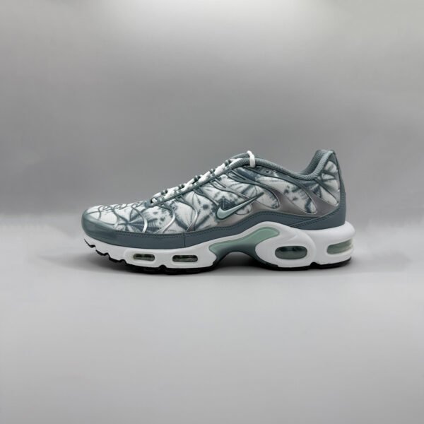 Nike Air Max Plus Origins Waterway