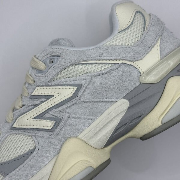 New Balance 9060 Quartz Grey