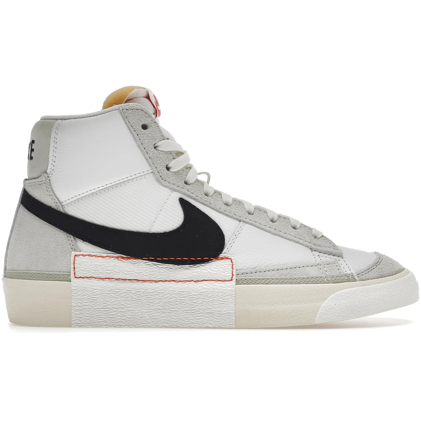 Nike Blazer Mid 77 Pro Club White Black Light Bone Summit White 1