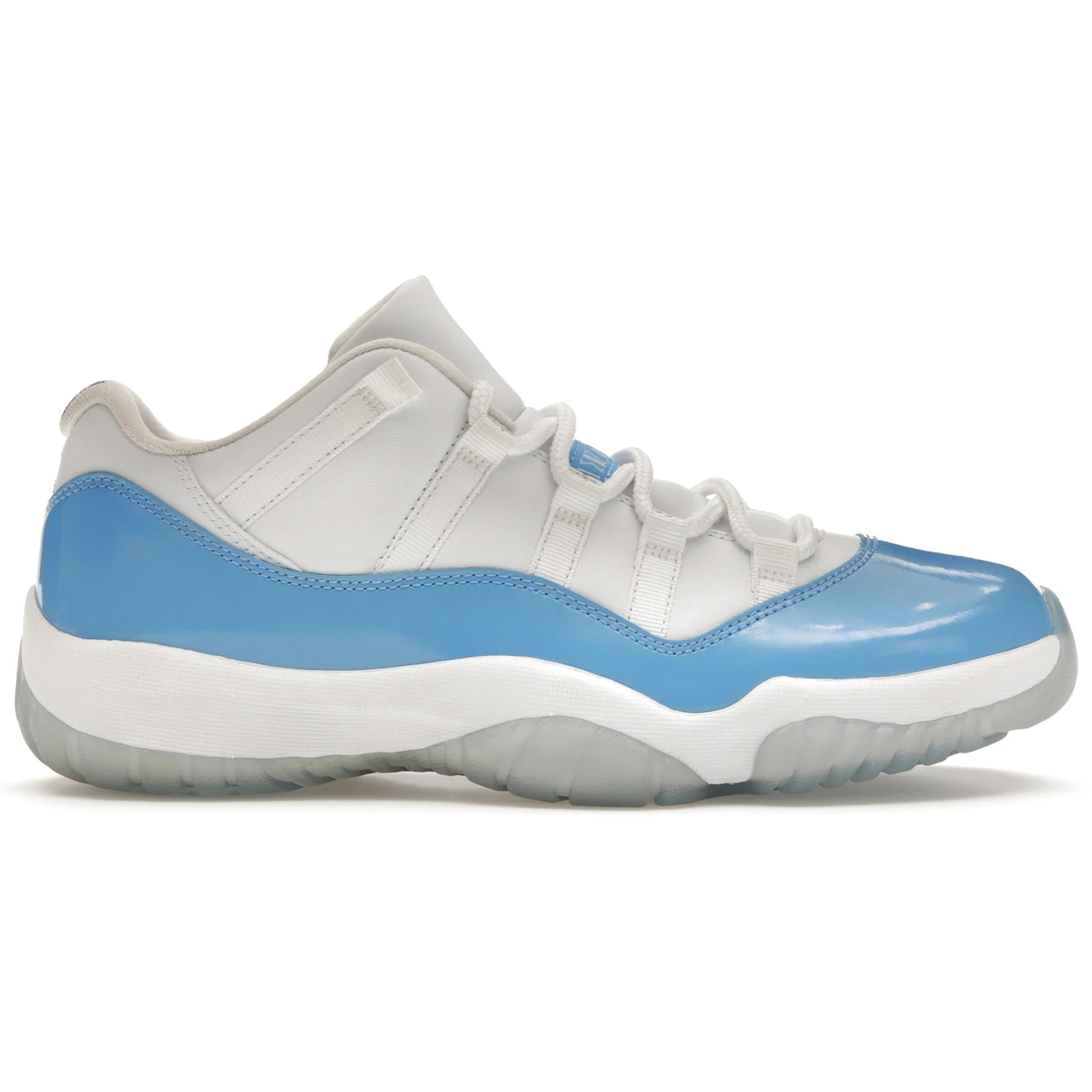 Jordan 11 Retro Low University Blue 2017 1