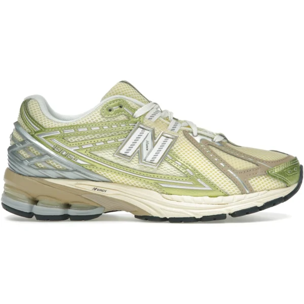 New Balance 1906R Yellow Parchment