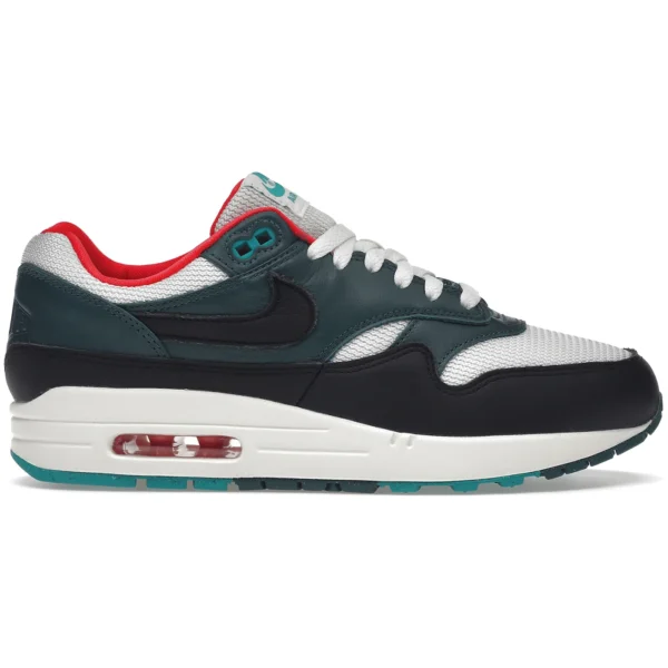 Nike Air Max 1 LeBron James Liverpool F.C.