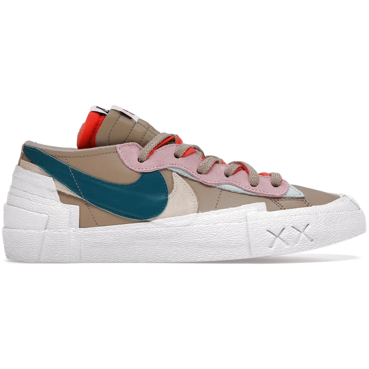 Nike Blazer Low sacai KAWS Reed 2 Nike Blazer Low sacai KAWS Reed 1