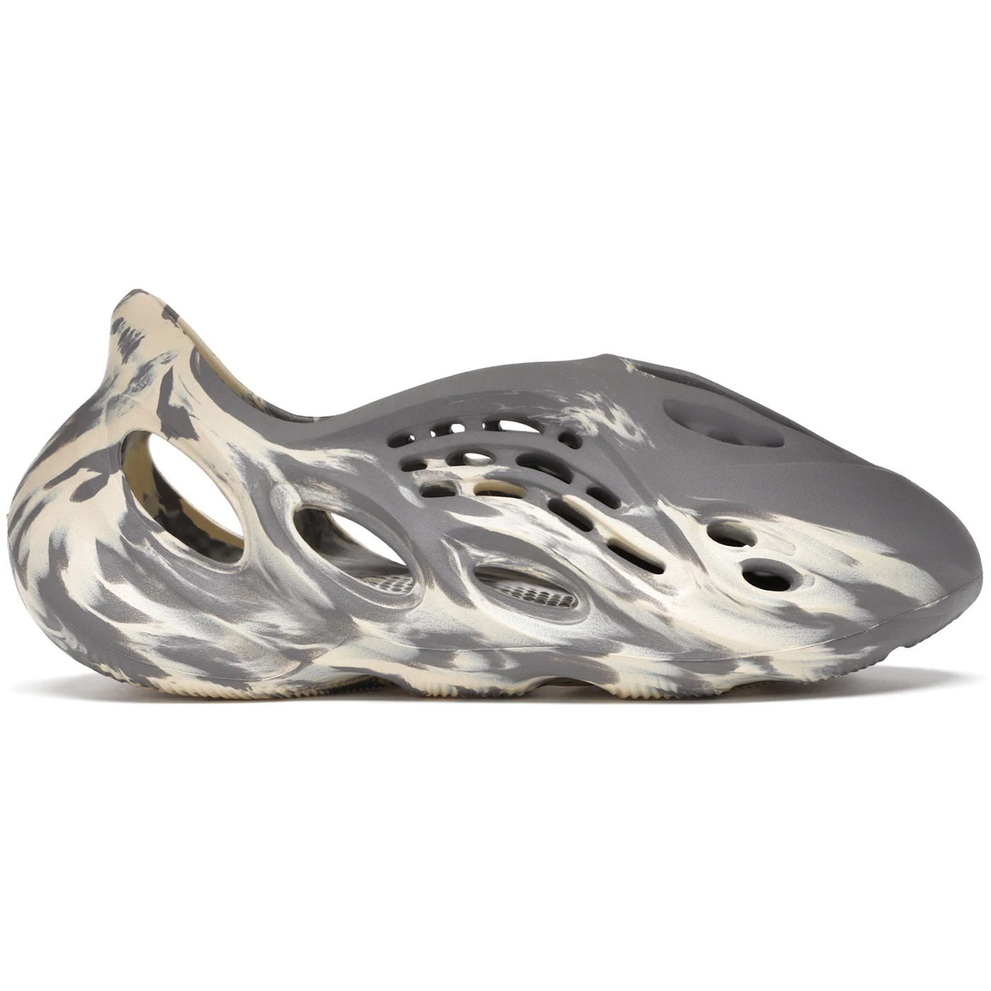 adidas Yeezy Foam RNNR MXT Moon Gray 1 adidas Yeezy Foam RNNR MXT Moon Gray 1