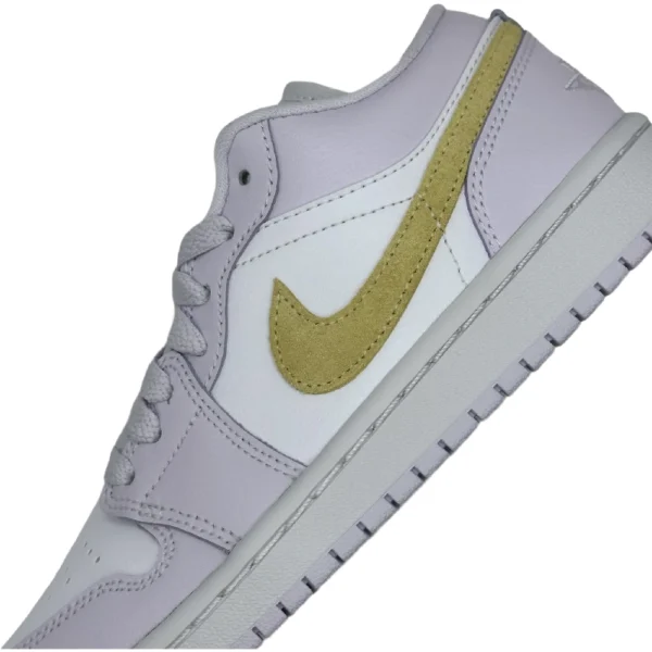 Jordan 1 Low Barely Grape (W)