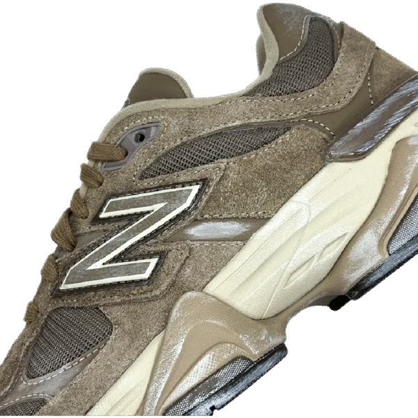 New Balance 9060 Mushroom Timberwolf