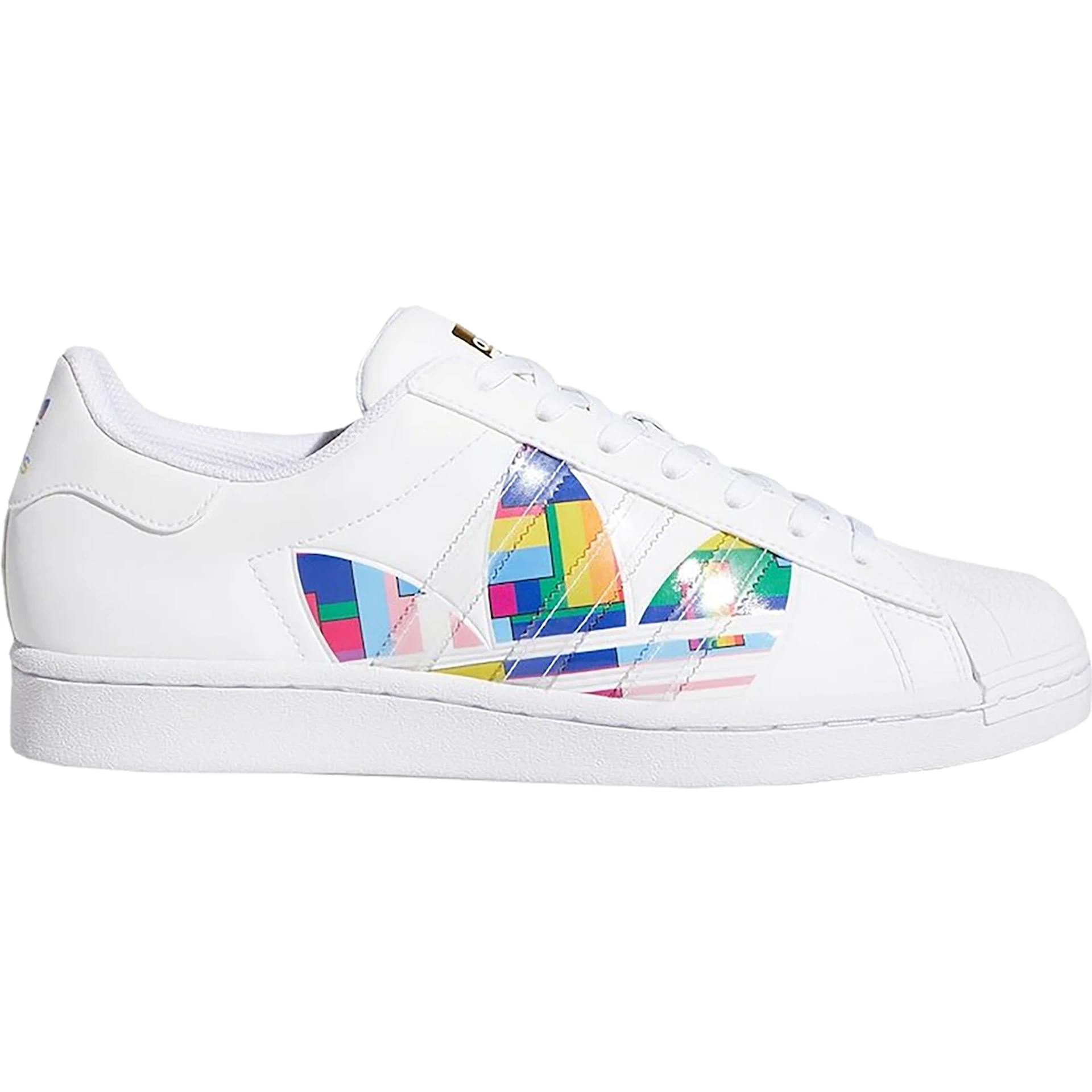adidas Superstar Pride (2020) 2 adidas Superstar Pride (2020)