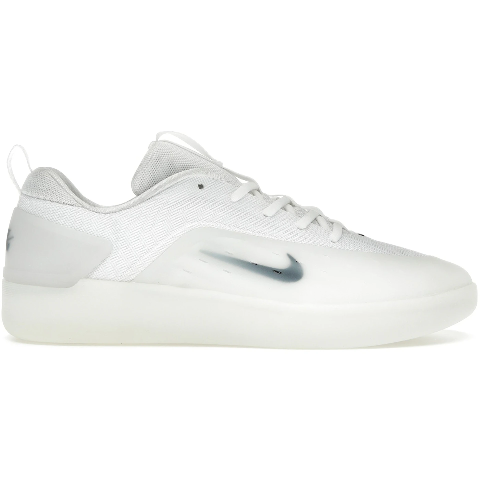 Nike SB Zoom Nyjah 4 White Black 1 Nike SB Zoom Nyjah 4 White Black