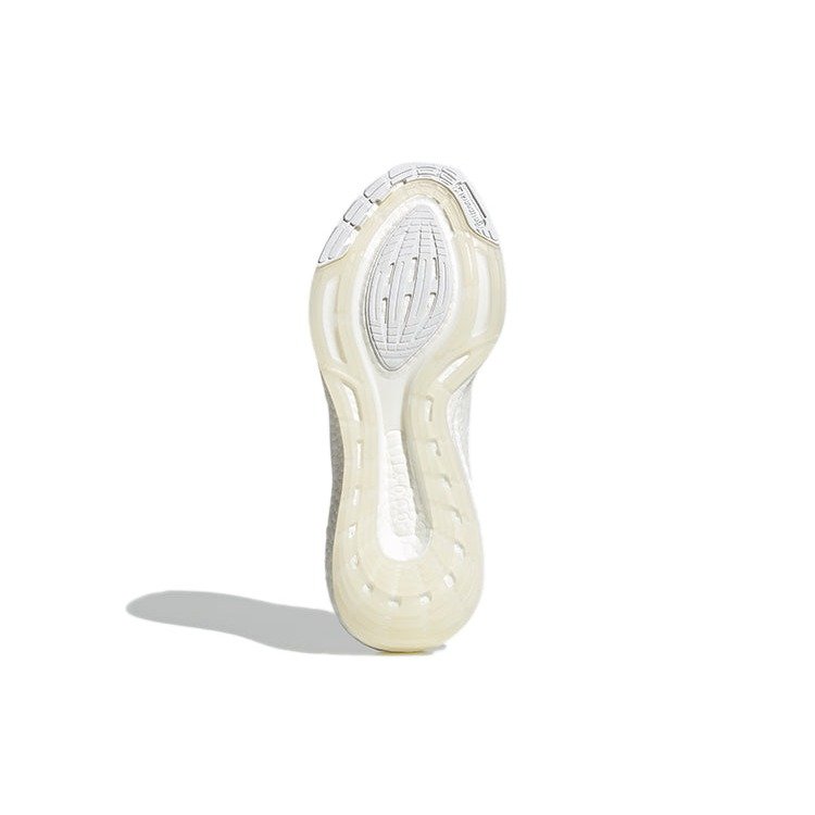 adidas Ultra Boost 22 Triple White 8 adidas Ultra Boost 22 Triple White