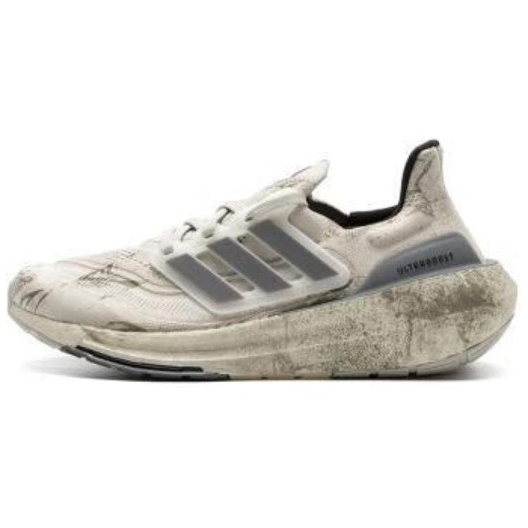 adidas Ultra Boost Light Worn-Out 4 adidas Ultra Boost Light Worn-Out