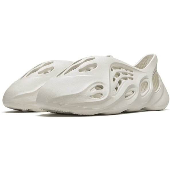 adidas Yeezy Foam RNNR Ararat