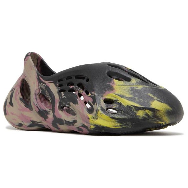 adidas Yeezy Foam RNR MX Carbon 4 adidas Yeezy Foam RNR MX Carbon