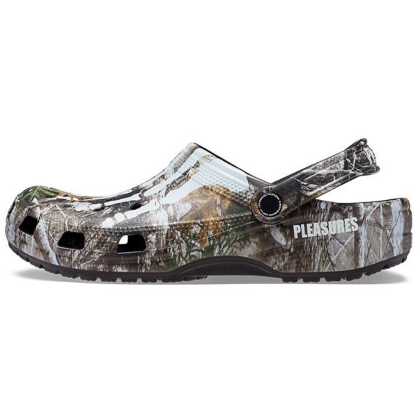 Crocs Classic Clog Pleasures Skeleton Realtree Edge Camo