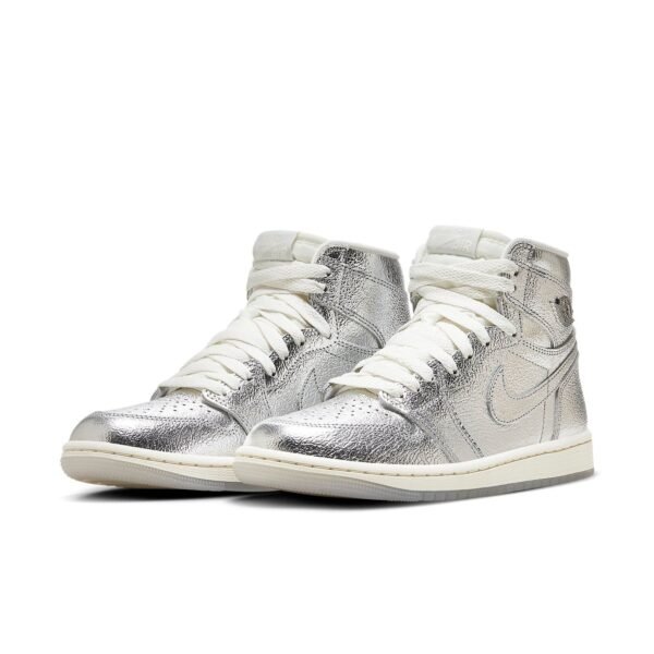 Jordan 1 Retro High OG Chrome (Women’s)