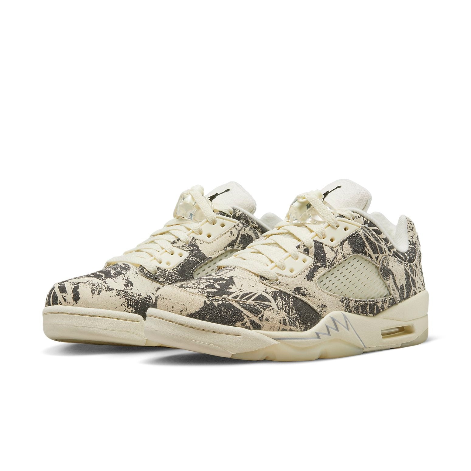 Jordan 5 Retro Low Expression (Women's) 5 Jordan 5 Retro Low Expression (Women's)