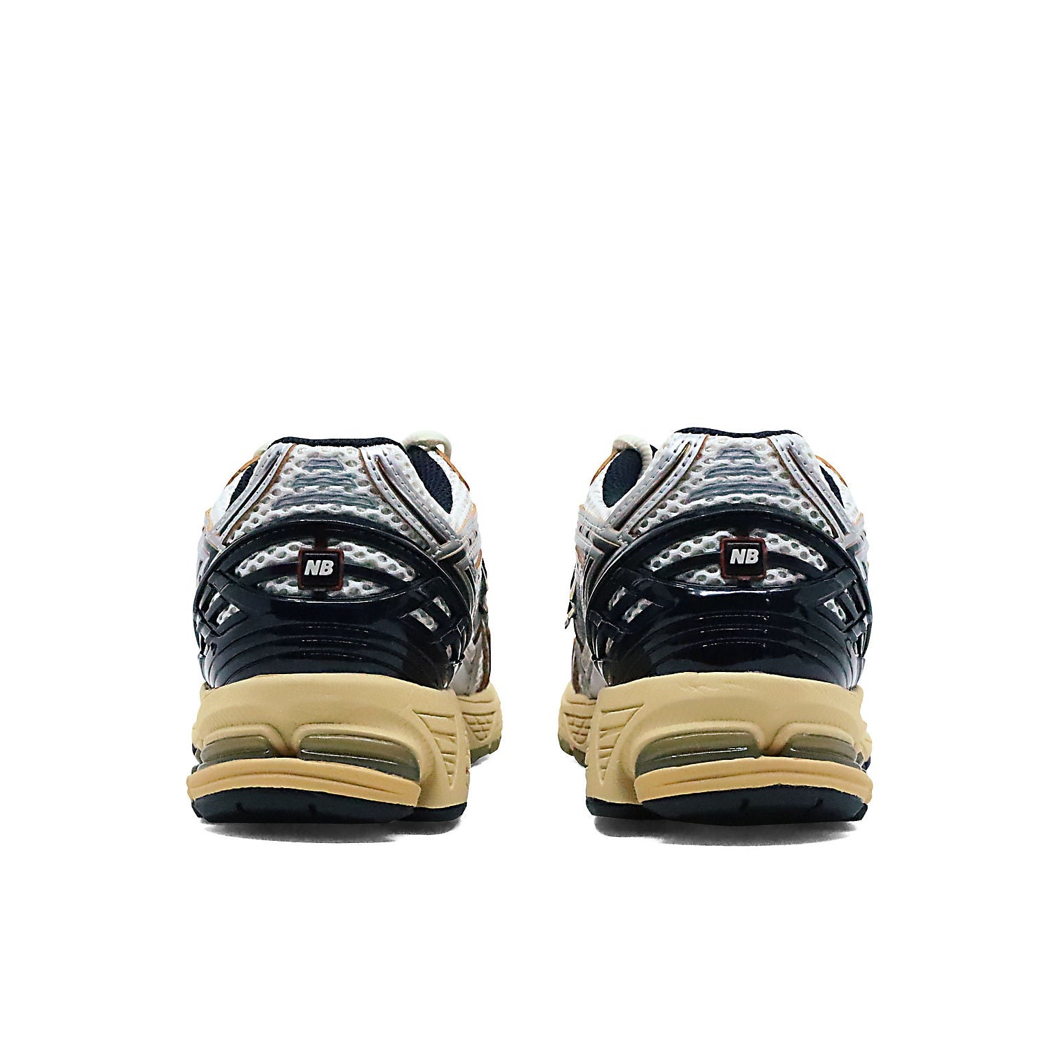 New Balance 1906R Vintage Metallic Silver 8 New Balance 1906R Vintage Metallic Silver