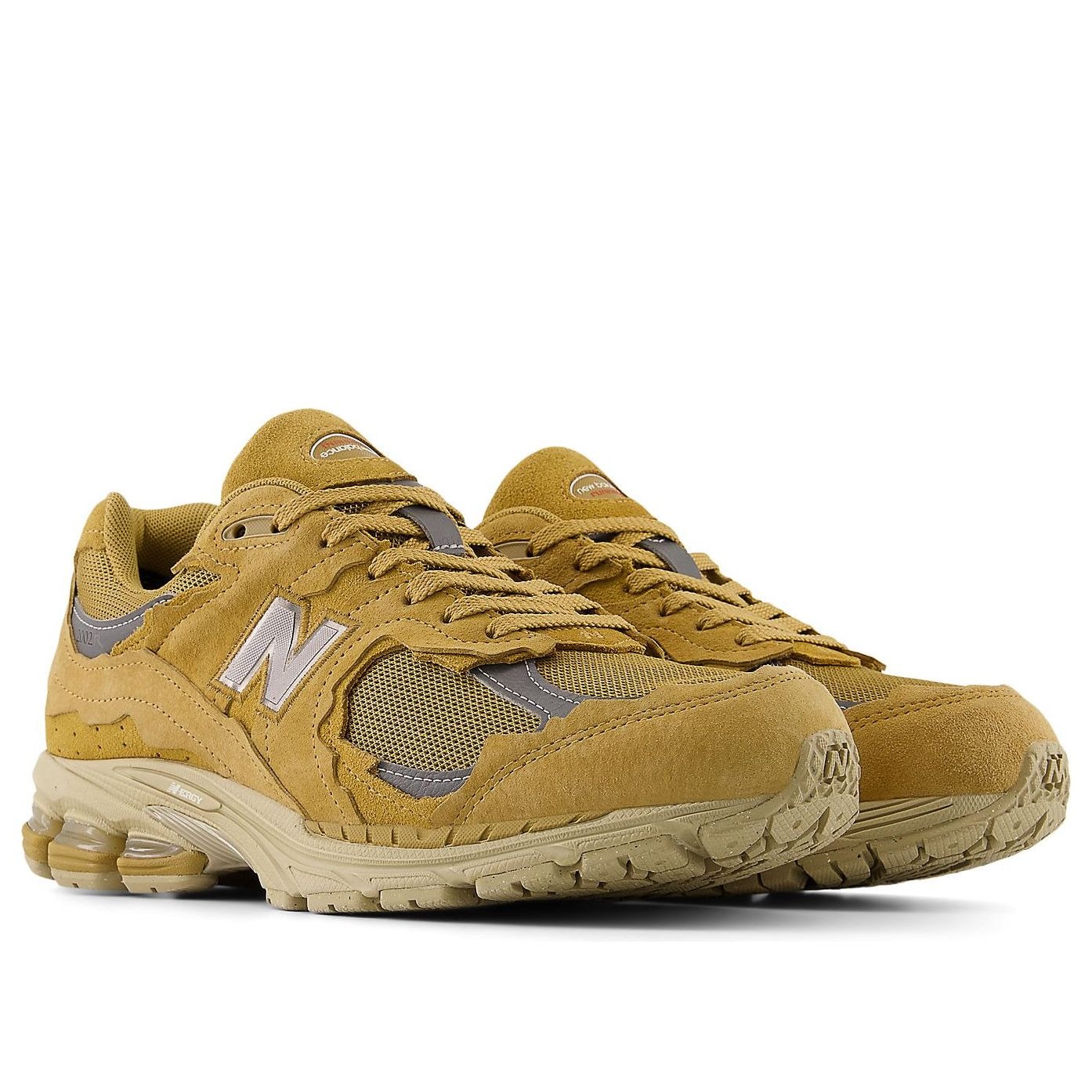 New Balance 2002R Gore-Tex Protection Pack Stucco 6 New Balance 2002R Gore-Tex Protection Pack Stucco
