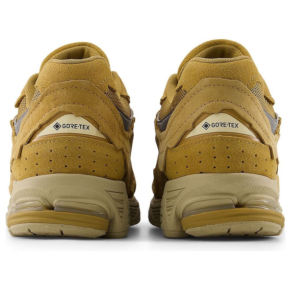 New Balance 2002R Gore-Tex Protection Pack Stucco 8 New Balance 2002R Gore-Tex Protection Pack Stucco