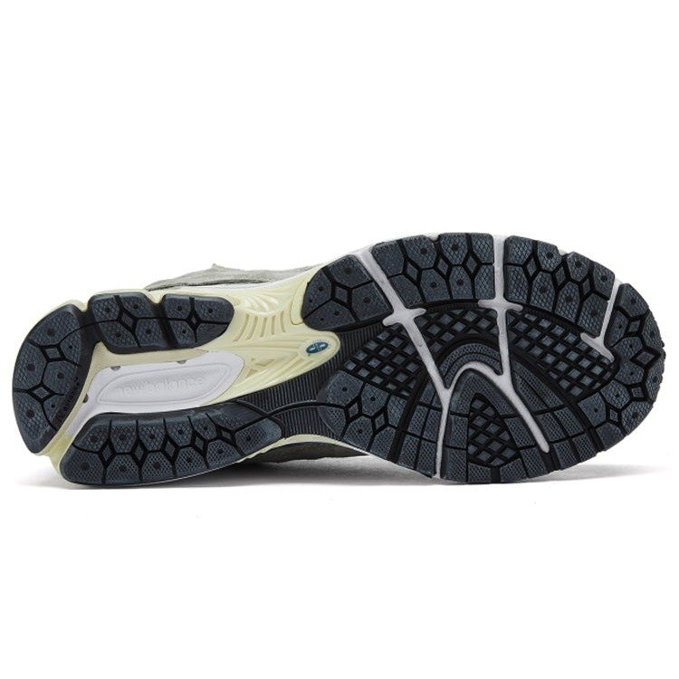 New Balance 2002R Protection Pack Mirage Grey 7 New Balance 2002R Protection Pack Mirage Grey