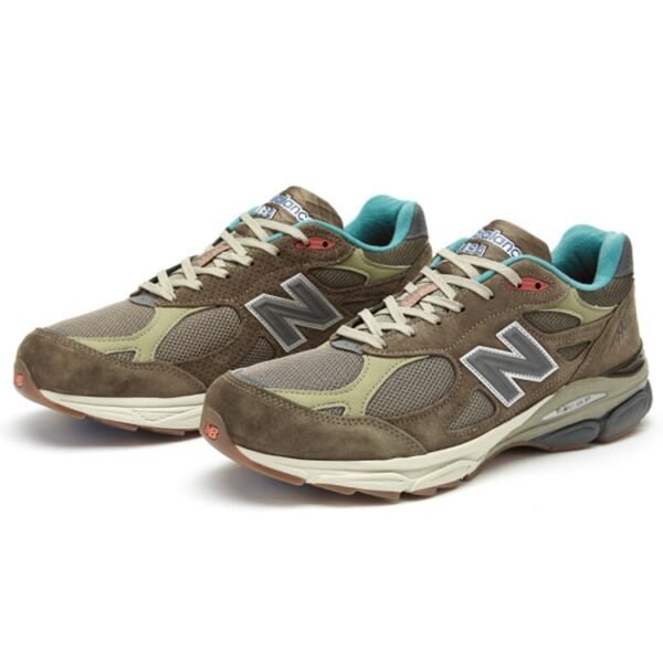 New Balance 990v3 MiUSA Bodega Here To Stay