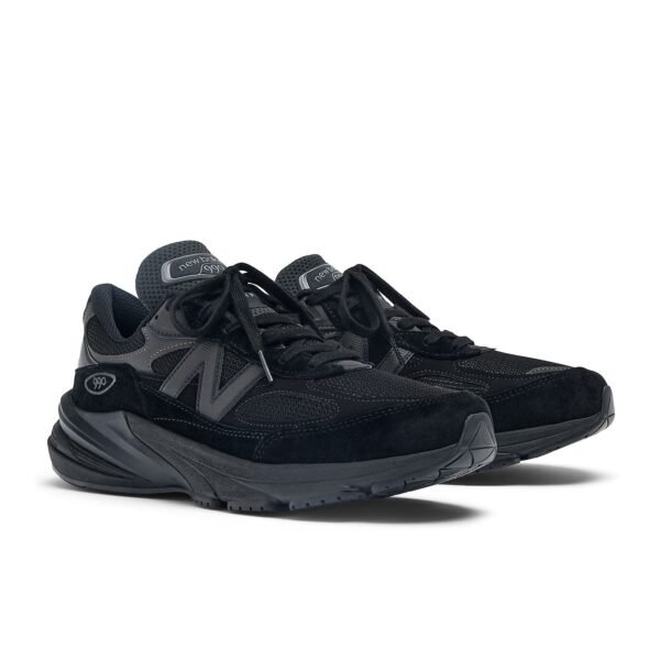 New Balance 990v6 Triple Black
