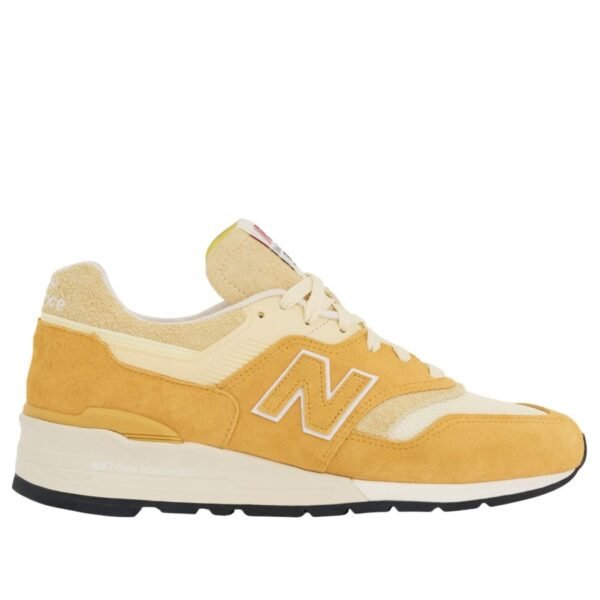 New Balance 997 MiUSA Dried Apricot Calcium