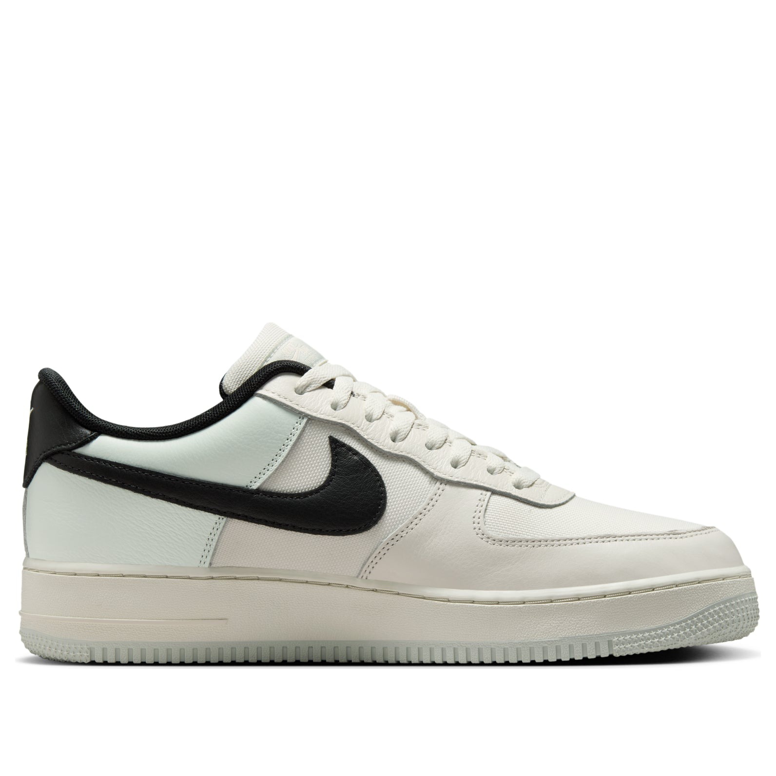 Nike Air Force 1 Low Gore-Tex Phantom Bone Black 8 Nike Air Force 1 Low Gore-Tex Phantom Bone Black