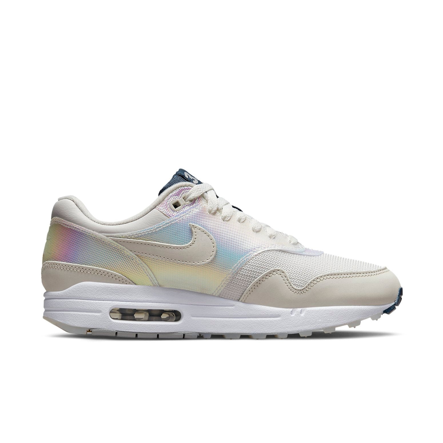 Nike Air Max 1 AMD La Ville Lumi re (Womens) 4 Nike Air Max 1 AMD La Ville Lumi re (Womens)