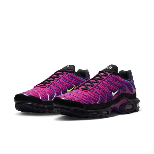 Nike Air Max Plus Rebellious Air Fireberry