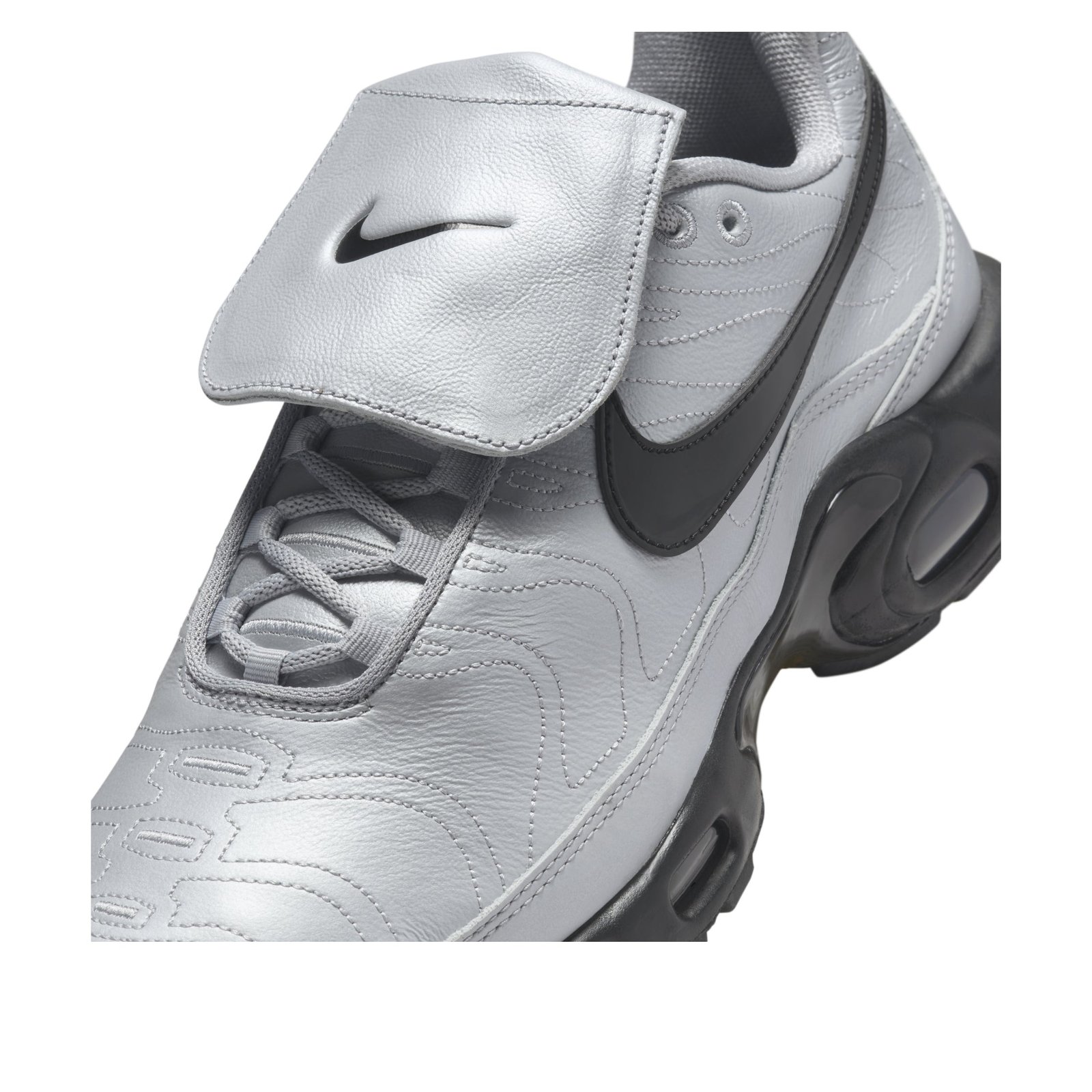 Nike Air Max Plus Tiempo Wolf Grey Black 7 Nike Air Max Plus Tiempo Wolf Grey Black