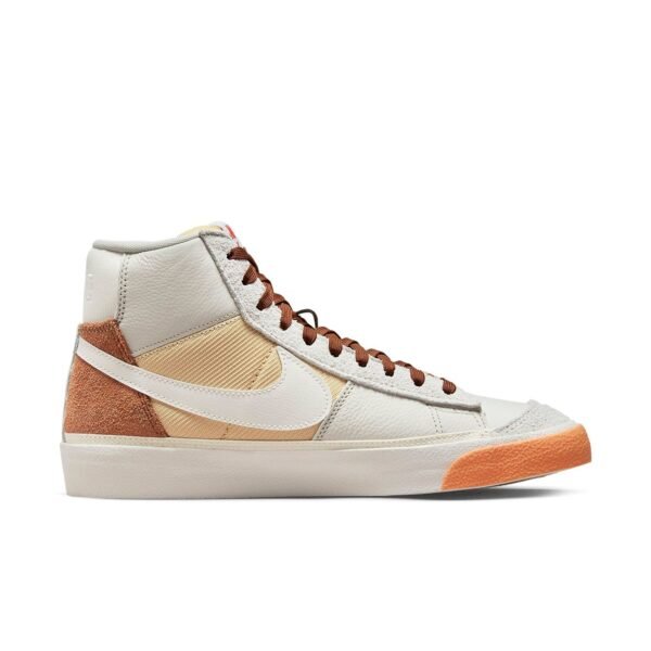 Nike Blazer Mid 77 Pro Club Light Bone Sesame