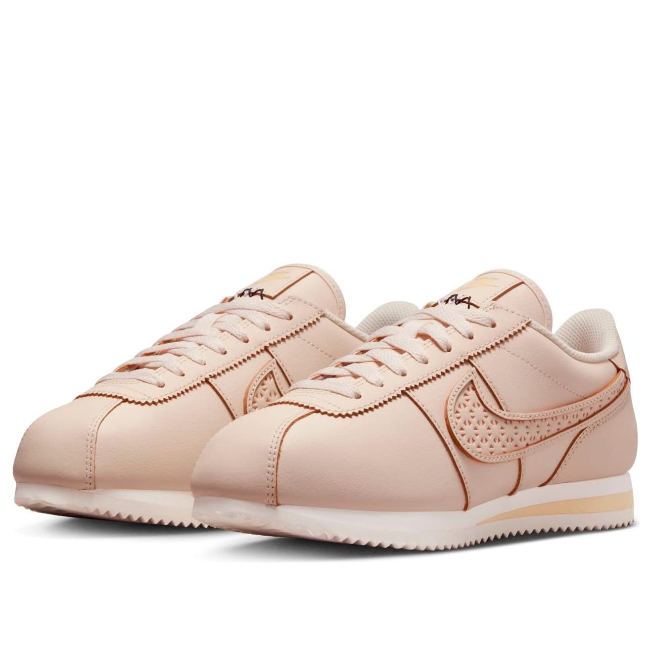 Nike Cortez Premium World Make Mexico (Women's) 4 Nike Cortez Premium World Make Mexico (Women's)