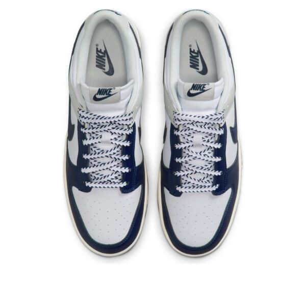 Nike Dunk Low New York Yankees