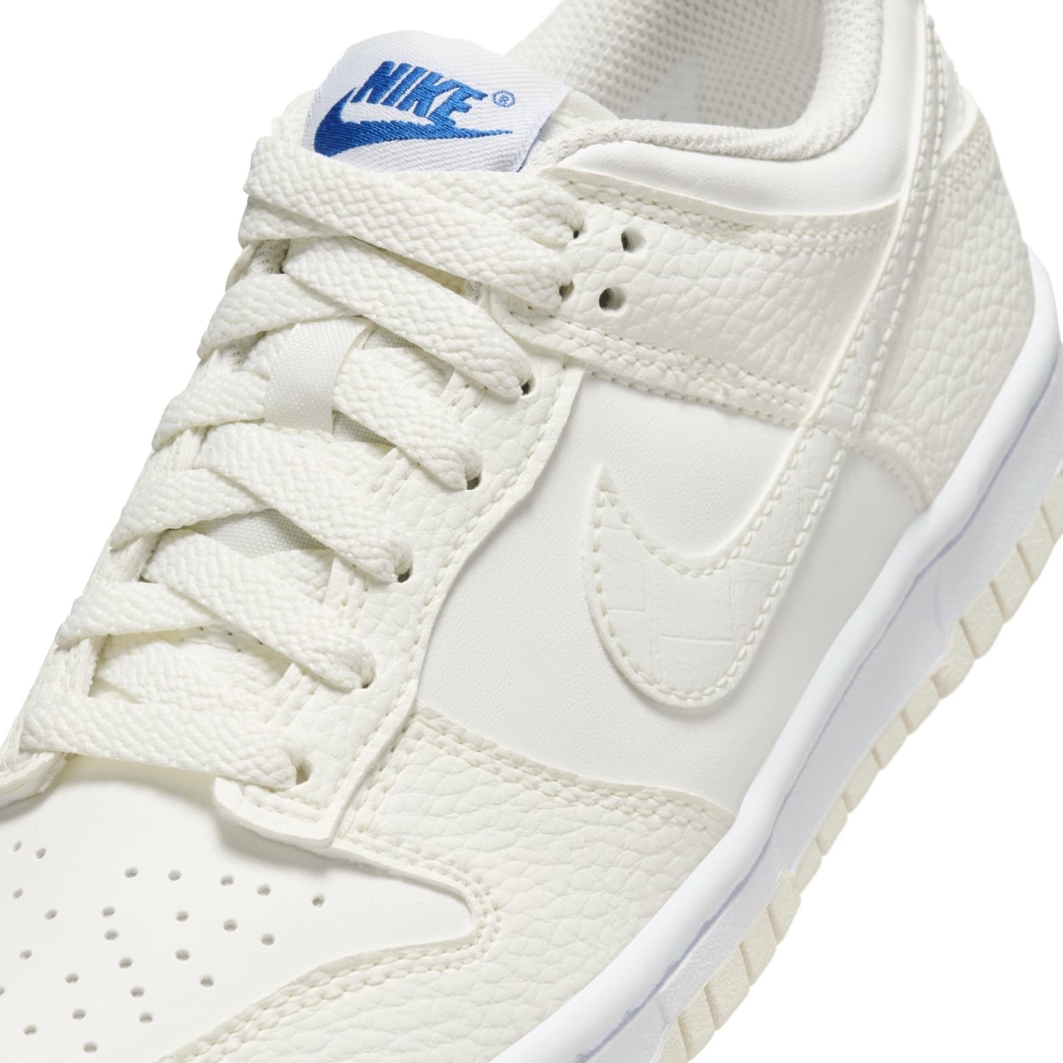 Nike Dunk Low SE Sail Croc (GS) 9 Nike Dunk Low SE Sail Croc (GS)