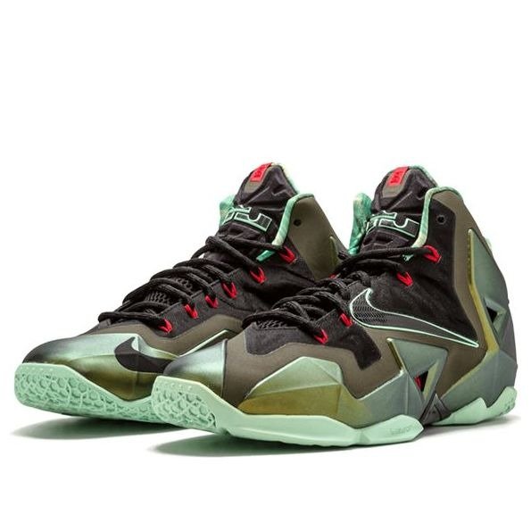 Nike LeBron 11 King’s Pride