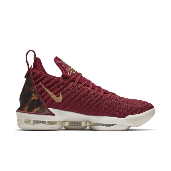 Nike LeBron 16 King