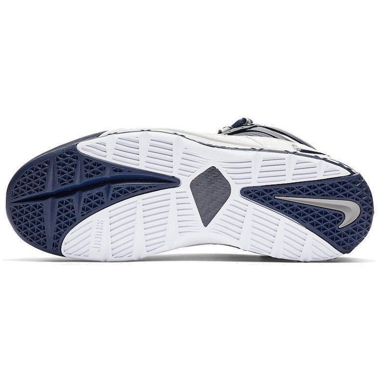 Nike LeBron 3 Midnight Navy (2019) 8 Nike LeBron 3 Midnight Navy (2019)