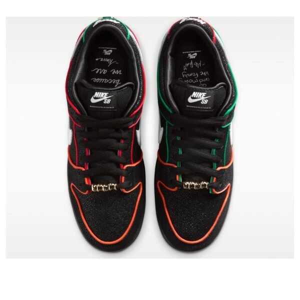 Nike SB Dunk Low Bronx Girls Skate