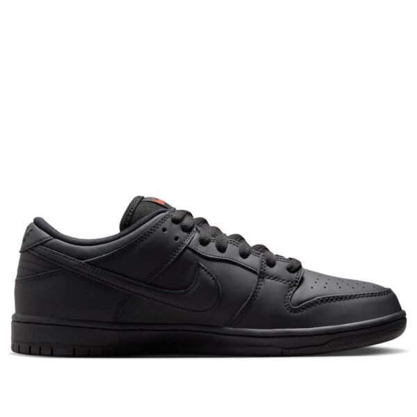 Nike SB Dunk Low Pro Triple Black
