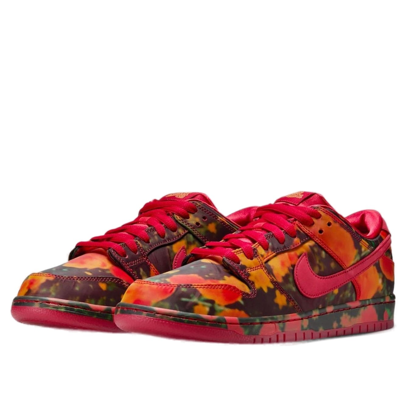 Nike SB Dunk Low The Wizard of Oz Poppy Field 5 Nike SB Dunk Low The Wizard of Oz Poppy Field