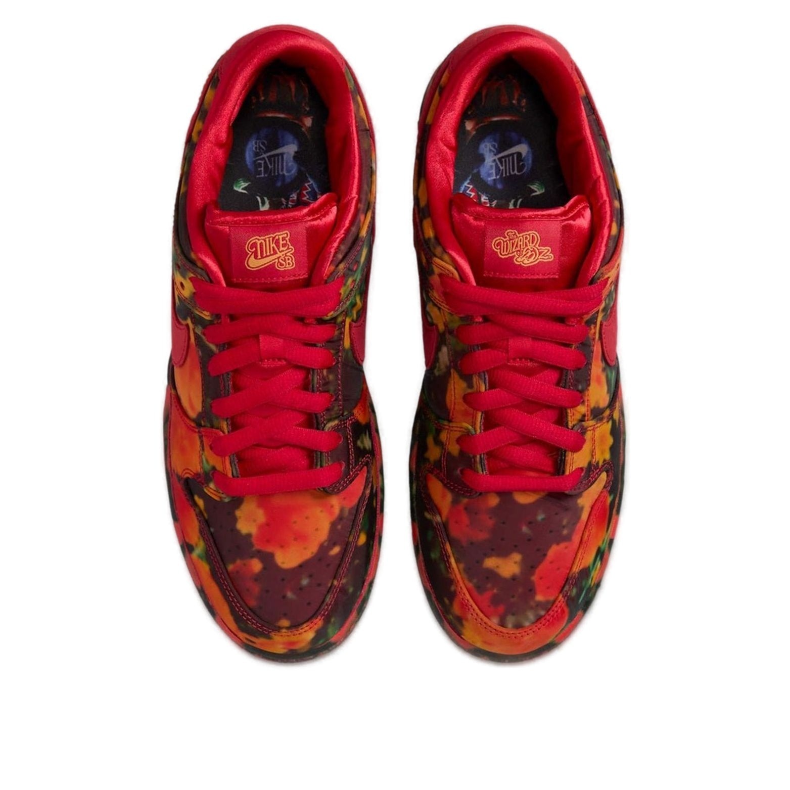 Nike SB Dunk Low The Wizard of Oz Poppy Field 6 Nike SB Dunk Low The Wizard of Oz Poppy Field