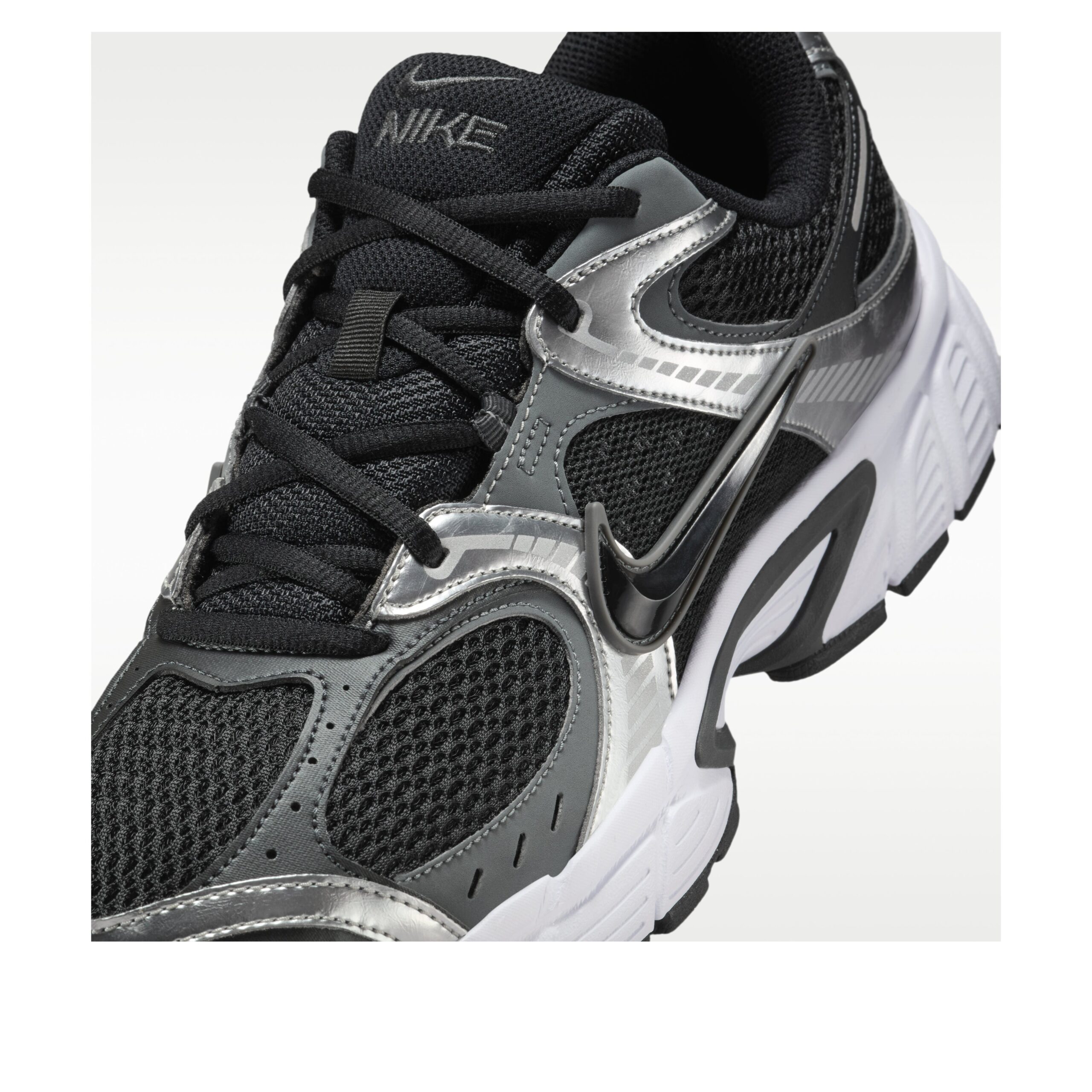 Nike V5 RNR Black Anthracite Smoke Grey 7 Nike V5 RNR Black Anthracite Smoke Grey