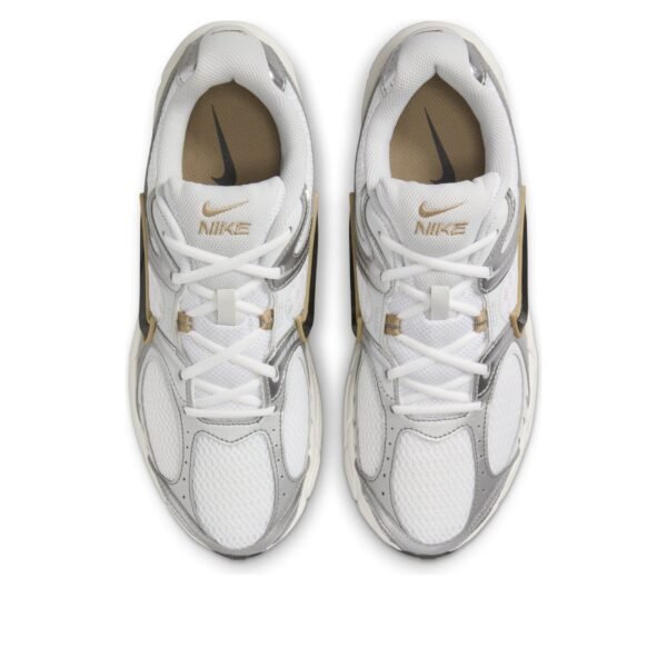 Nike V5 RNR Parachute Beige Metallic Pewter