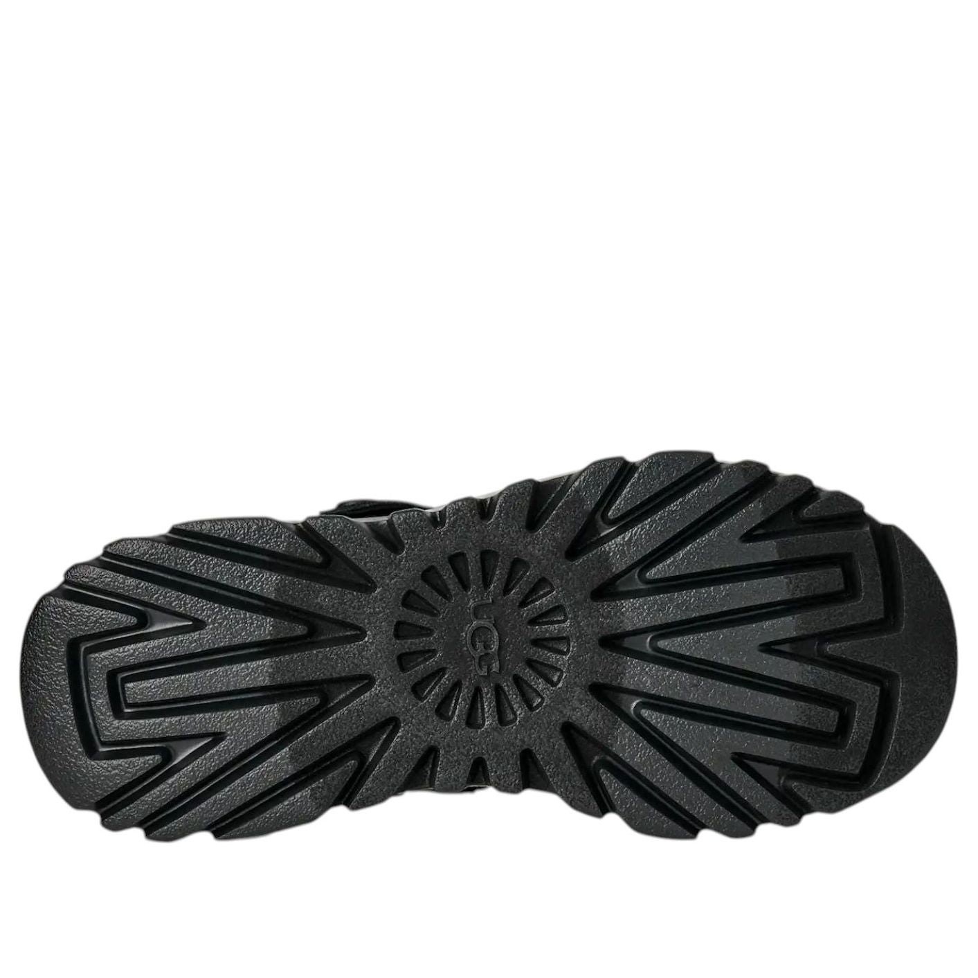 UGG PeakMod Lowcut Black 7 UGG PeakMod Lowcut Black