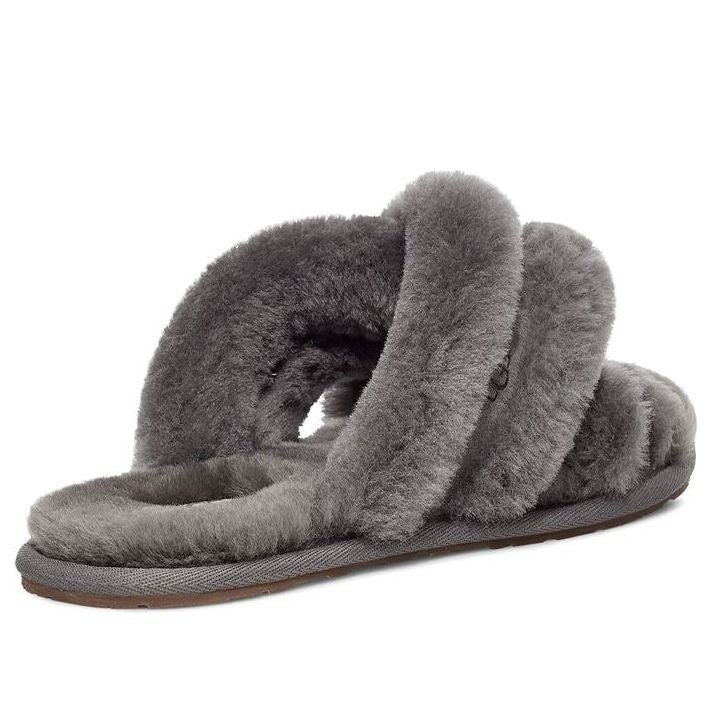 UGG Scuffita Slipper Charcoal (Women's) 8 UGG Scuffita Slipper Charcoal (Women's)