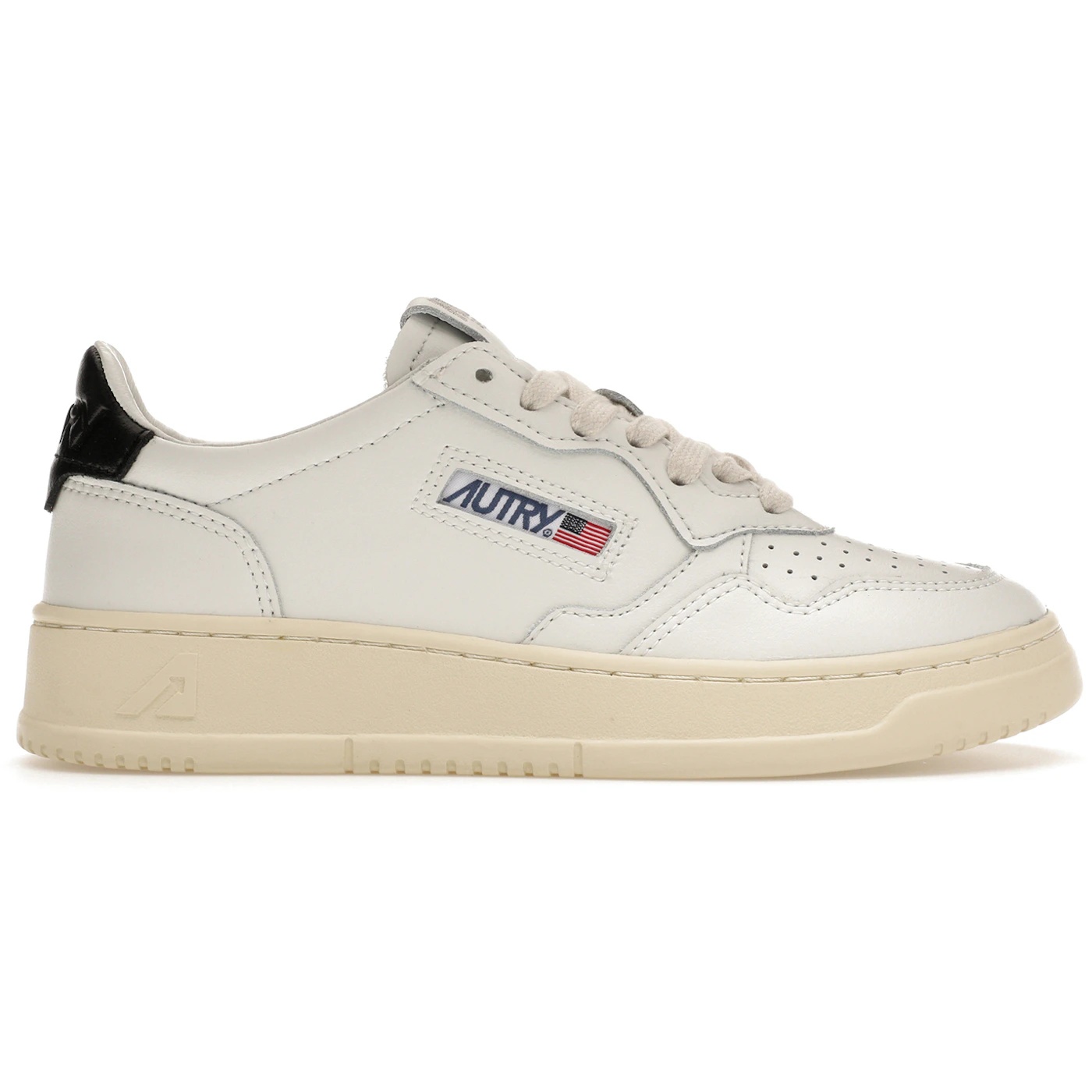 Autry Medalist Leather Low White Black Tab (Womens) 1 Autry Medalist Leather Low White Black Tab Womens 3