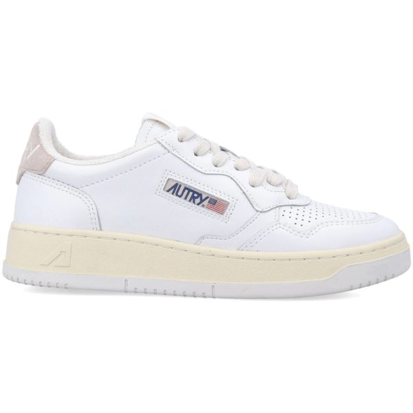 Autry Medalist Leather Low White Ivory (Womens)