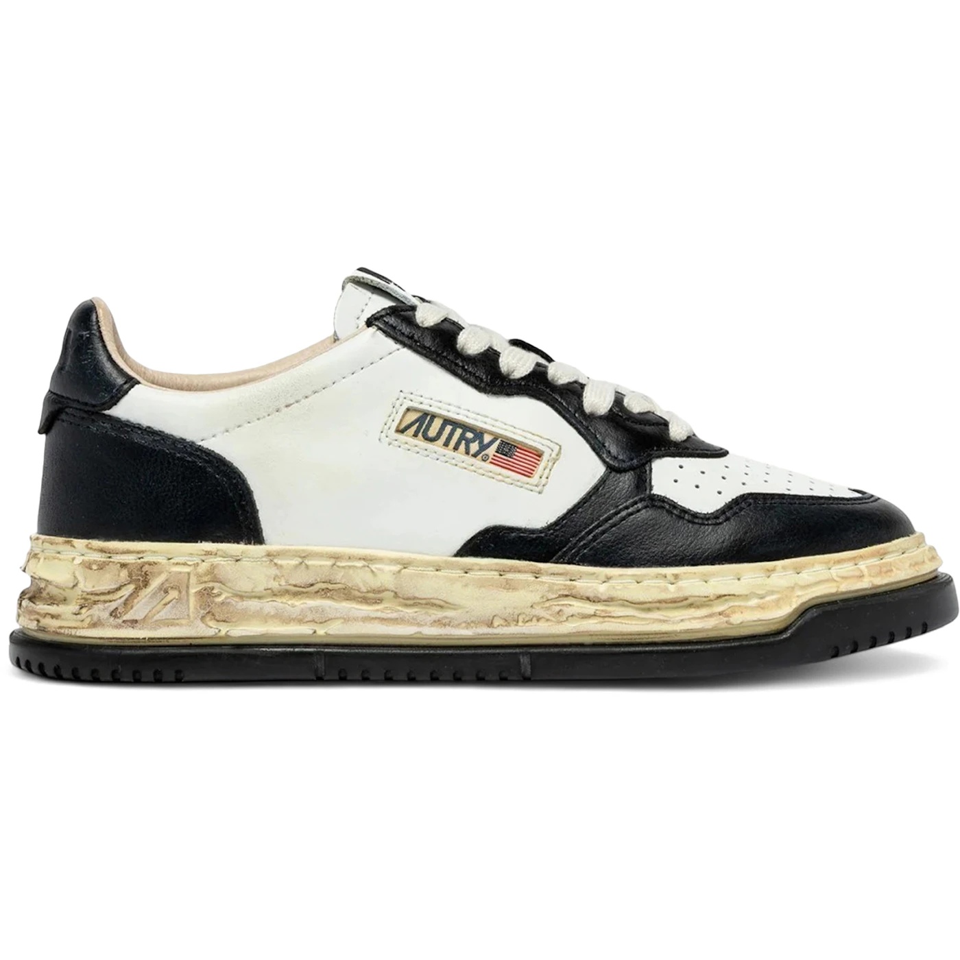 Autry Medalist Low Super Vintage Maison Mihara Yasuhiro General Scale White Black (Womens) 2 Autry Medalist Low Super Vintage Maison Mihara Yasuhiro General Scale White Black Womens 2